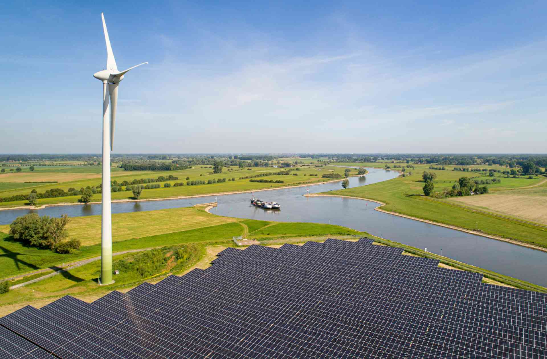 How to Choose the Right Solar Water Pump for Your Farm